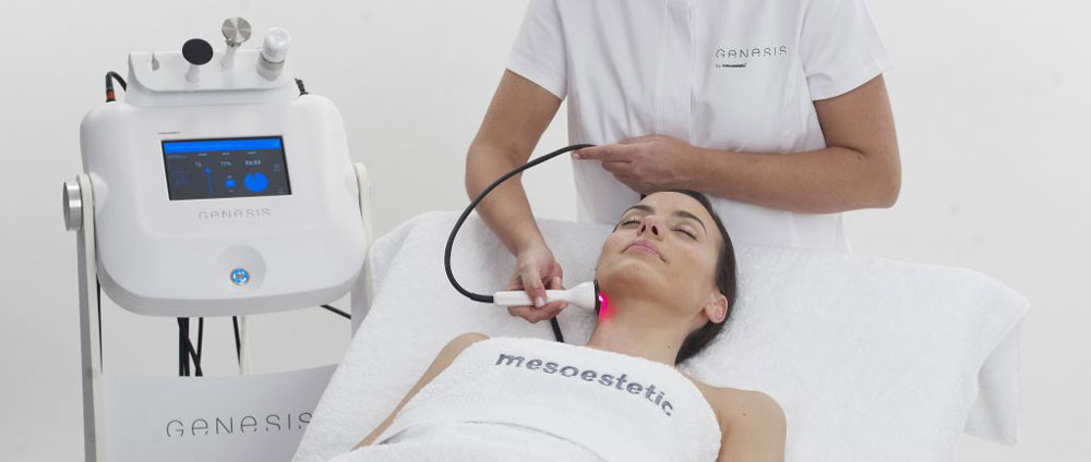 réalisation d'un soin avec Genesis radiofréquence dernière génération